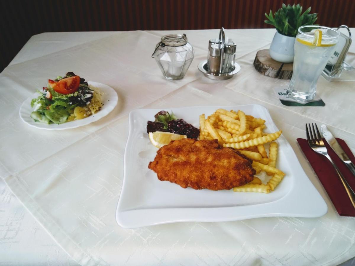 Gasthaus Schachinger Tumeltsham Dış mekan fotoğraf